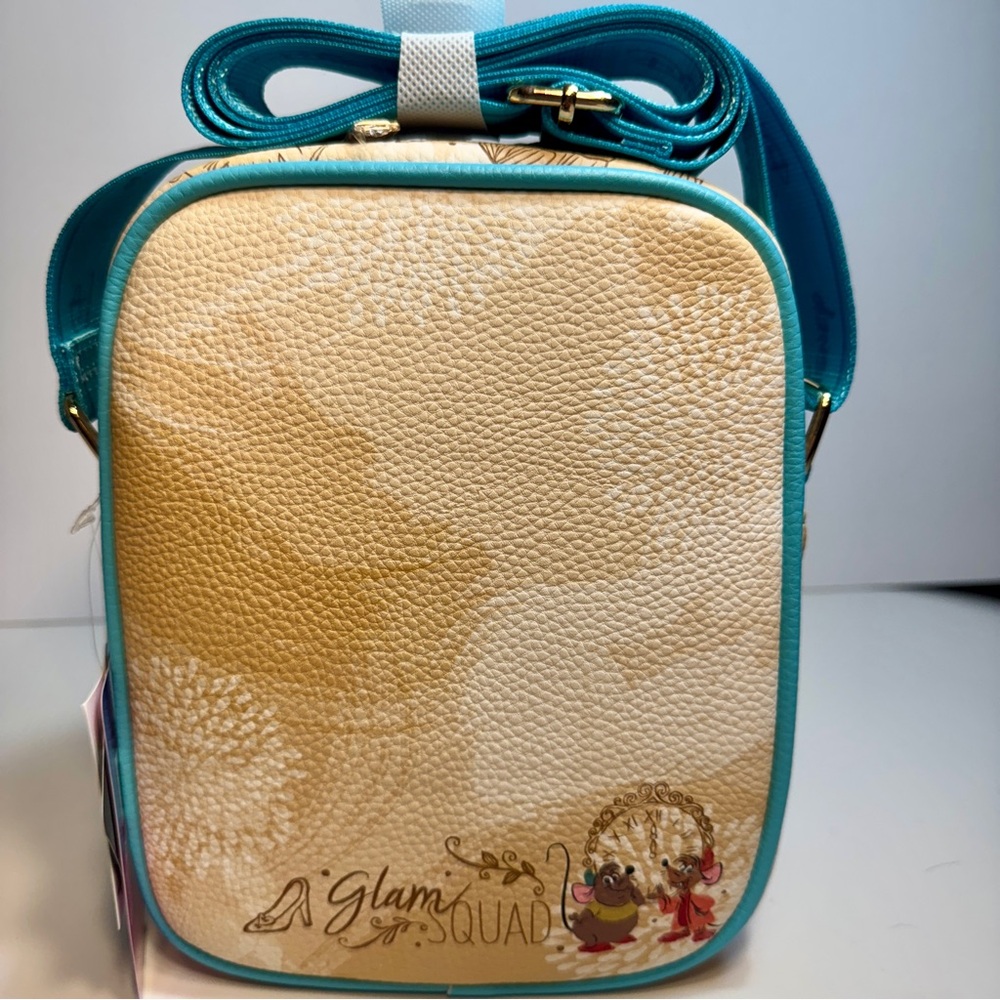 NWT. WondaPop Luxe Disney Cinderella Crossbody Bag. pebble vegan leather. - Picture 8 of 16